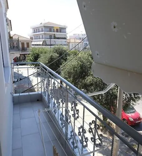Апартаменты δ1 - τα του δασκάλου στα Филиатра